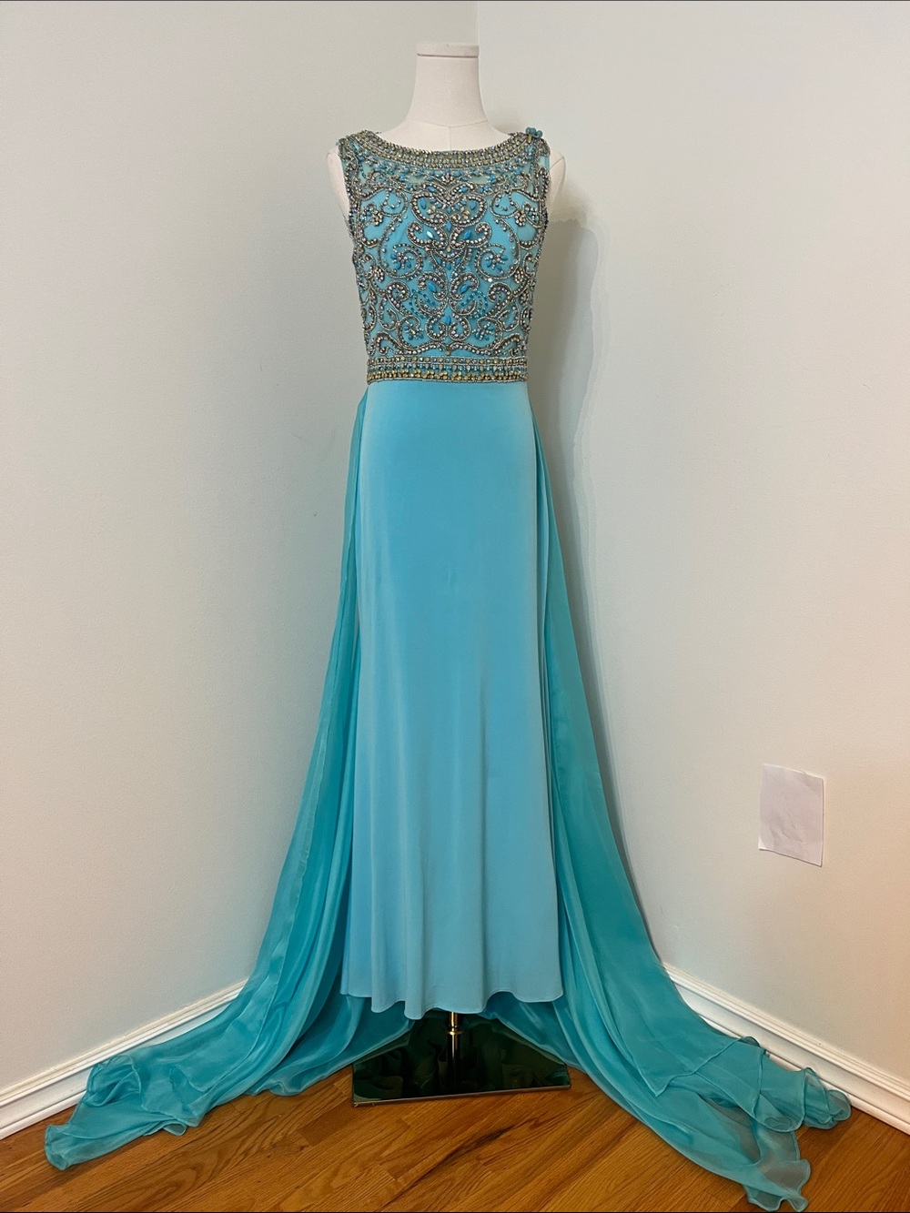 Jovani 21029 Long Formal Gown - Picture 3 of 17